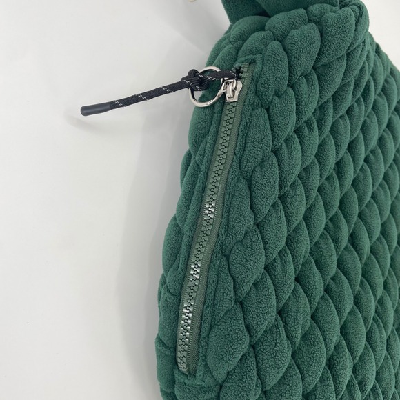 Free People FP Movement Hudson Quilted Fleece Bag - Evergreen NEW A2578 - Picture 3 of 10